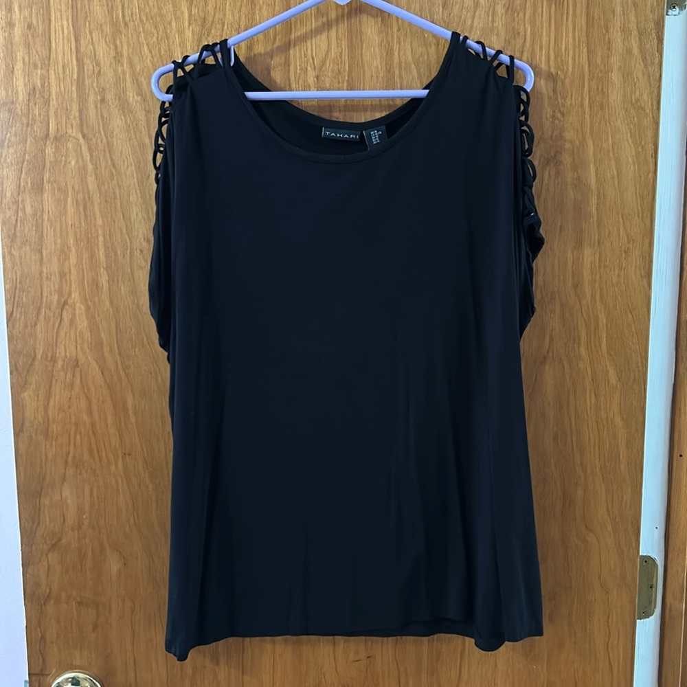 Ladies XL black short sleeve top